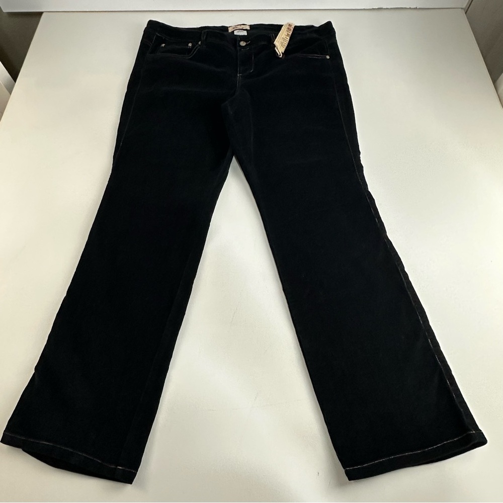Z Cavaricci women’s size 20 boot cut corduroy black pants with stretch new